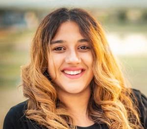 Rep. Yara Zokaie headshot