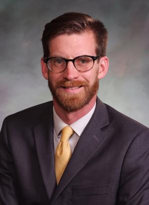 Sen. Nick Hinrichsen headshot