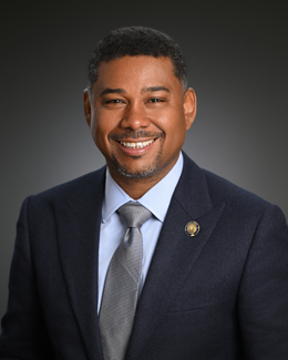 Sen. Gary Carter headshot