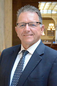 Sen. Daryl Schmitt headshot