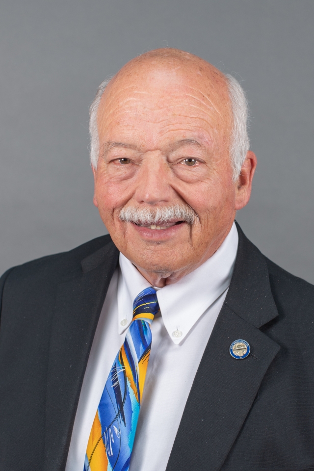 Bob D. Hackett — Republican State Senator for Ohio District 10 (official headshot)