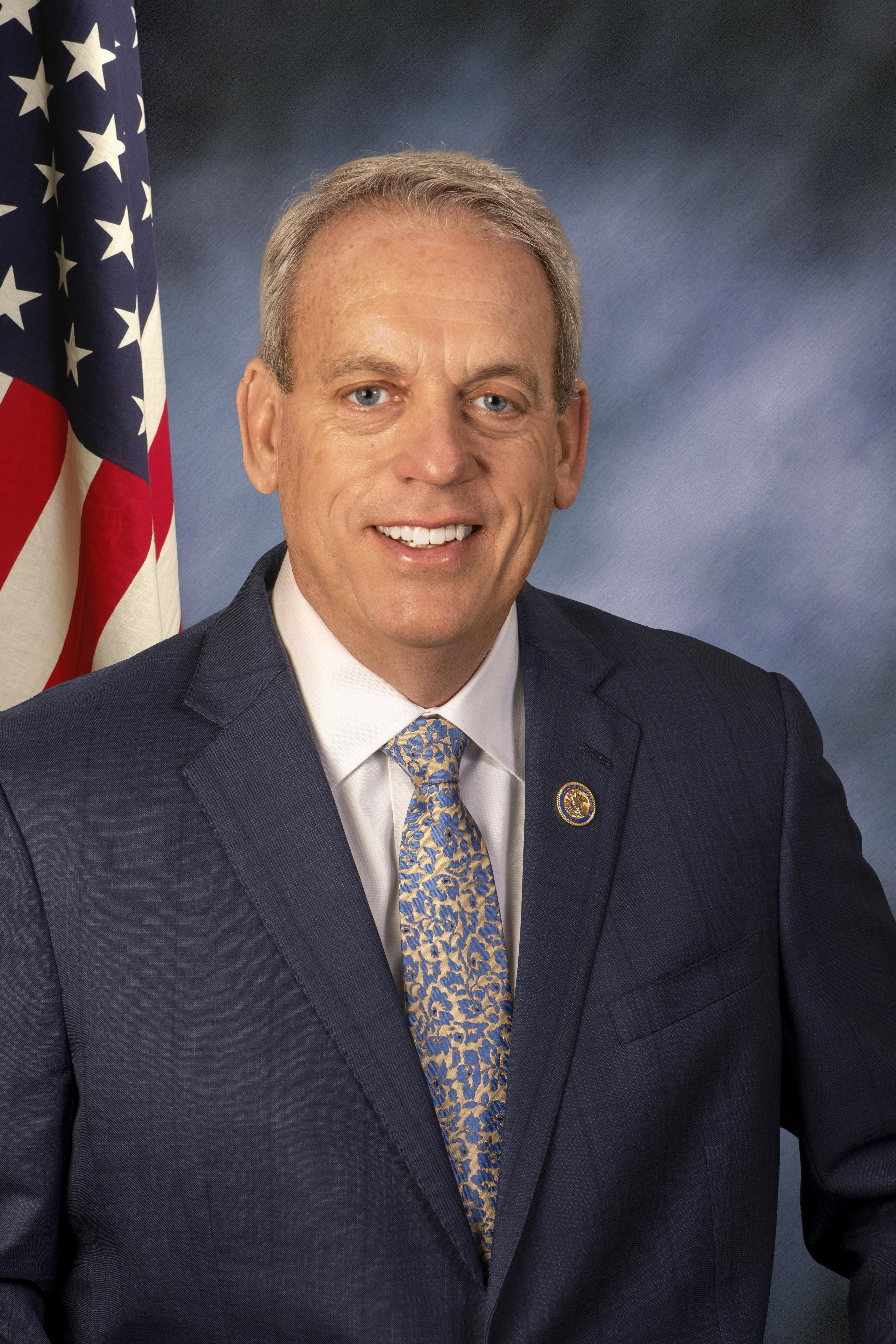 Dale Fowler — Republican State Senator for Illinois District 59 (official headshot) Dale Fowler — Republican State Senator for Illinois District 59 (official headshot)