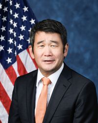 Dave Min — Democratic U.S. Representative for California's 47th Congressional District (official headshot) Dave Min — Democratic U.S. Representative for California's 47th Congressional District (official headshot)