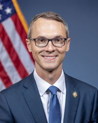 James R. Walkinshaw — Democratic U.S. Representative for Virginia's 11th Congressional District (official headshot) James R. Walkinshaw — Democratic U.S. Representative for Virginia's 11th Congressional District (official headshot)
