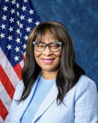 Janelle Bynum — Democratic U.S. Representative for Oregon's 5th Congressional District (official headshot) Janelle Bynum — Democratic U.S. Representative for Oregon's 5th Congressional District (official headshot)