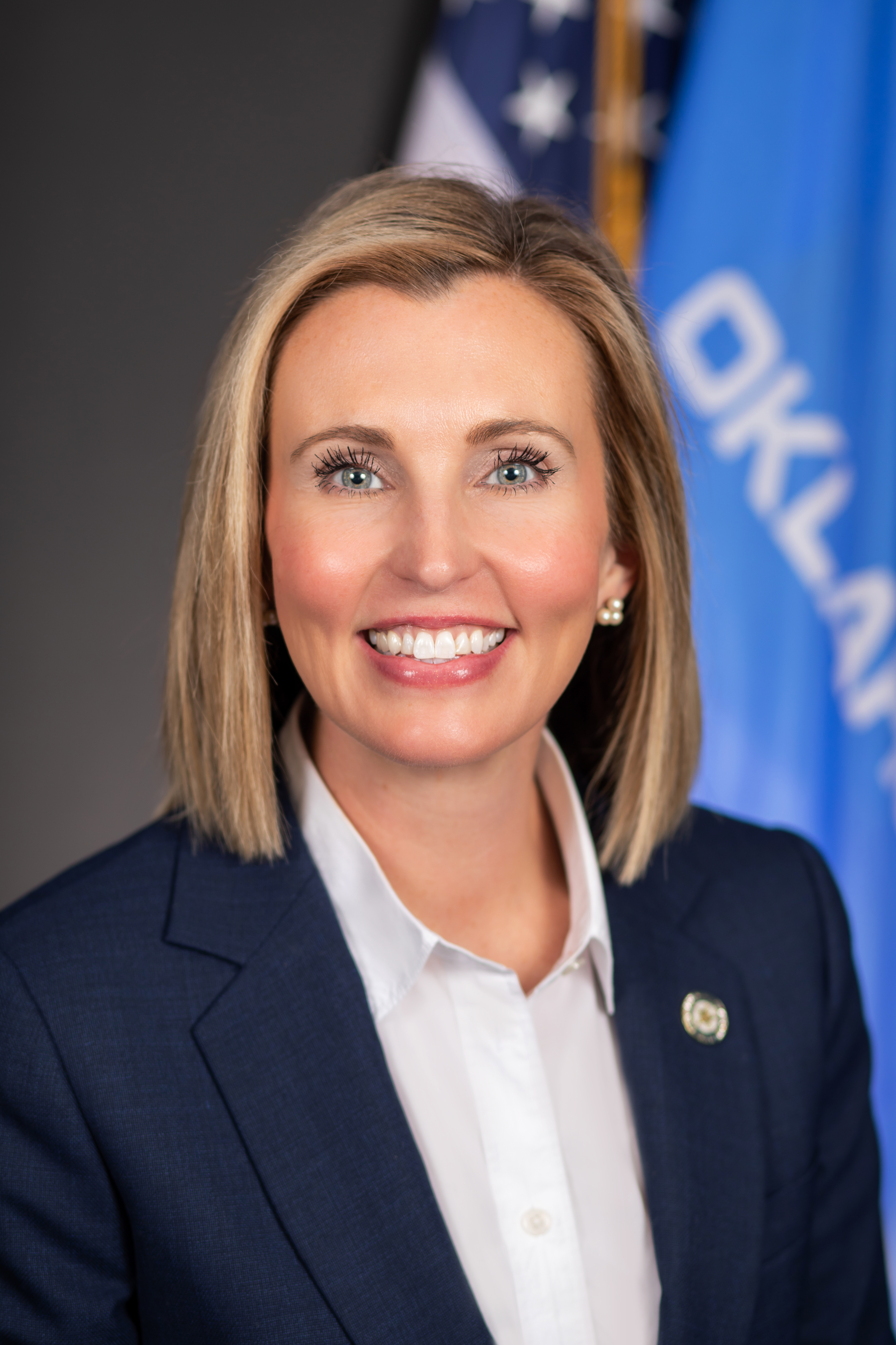 Kristen Thompson — Republican State Senator for Oklahoma District 22 (official headshot) Kristen Thompson — Republican State Senator for Oklahoma District 22 (official headshot)