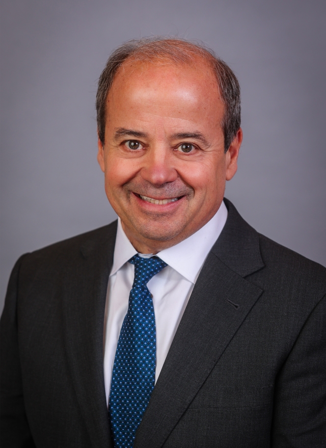 Mark Sigrist — Democratic State Representative for Ohio District 10 (official headshot) Mark Sigrist — Democratic State Representative for Ohio District 10 (official headshot)