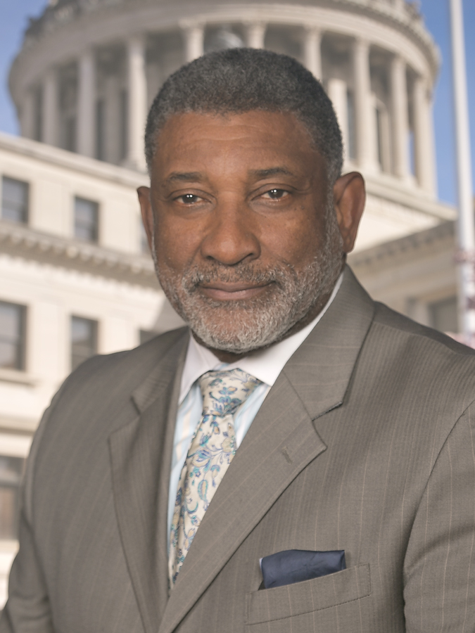 Oscar Denton — Democratic State Representative for Mississippi District 55 (official headshot) Oscar Denton — Democratic State Representative for Mississippi District 55 (official headshot)