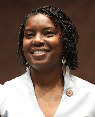 Quantá Crews — Democratic State Representative for Arizona District 26 (official headshot)