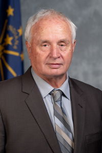 Rick Niemeyer — Republican State Senator for Indiana District 6 (official headshot) Rick Niemeyer — Republican State Senator for Indiana District 6 (official headshot)