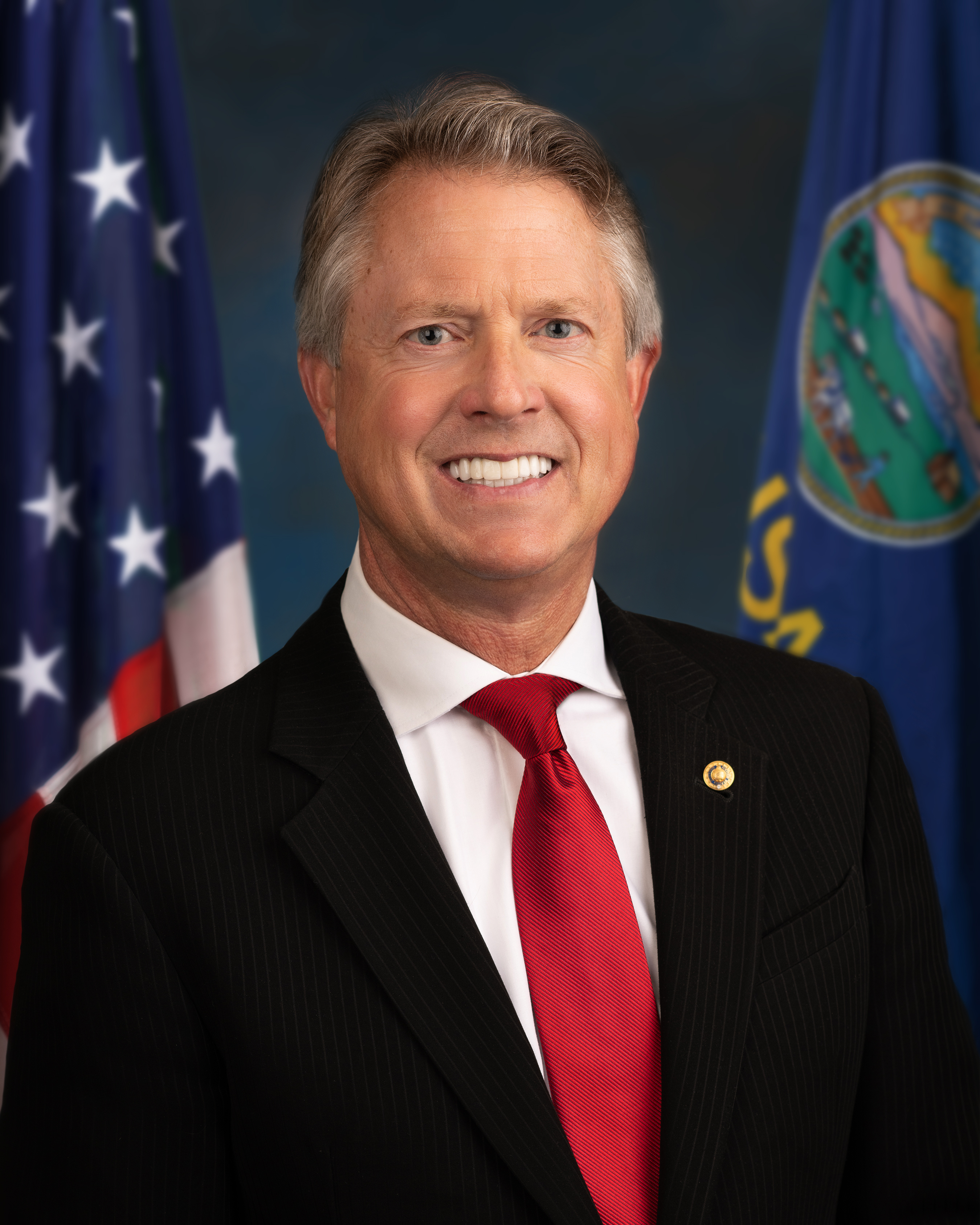 Roger Marshall — Republican U.S. Senator from Kansas (official headshot)
