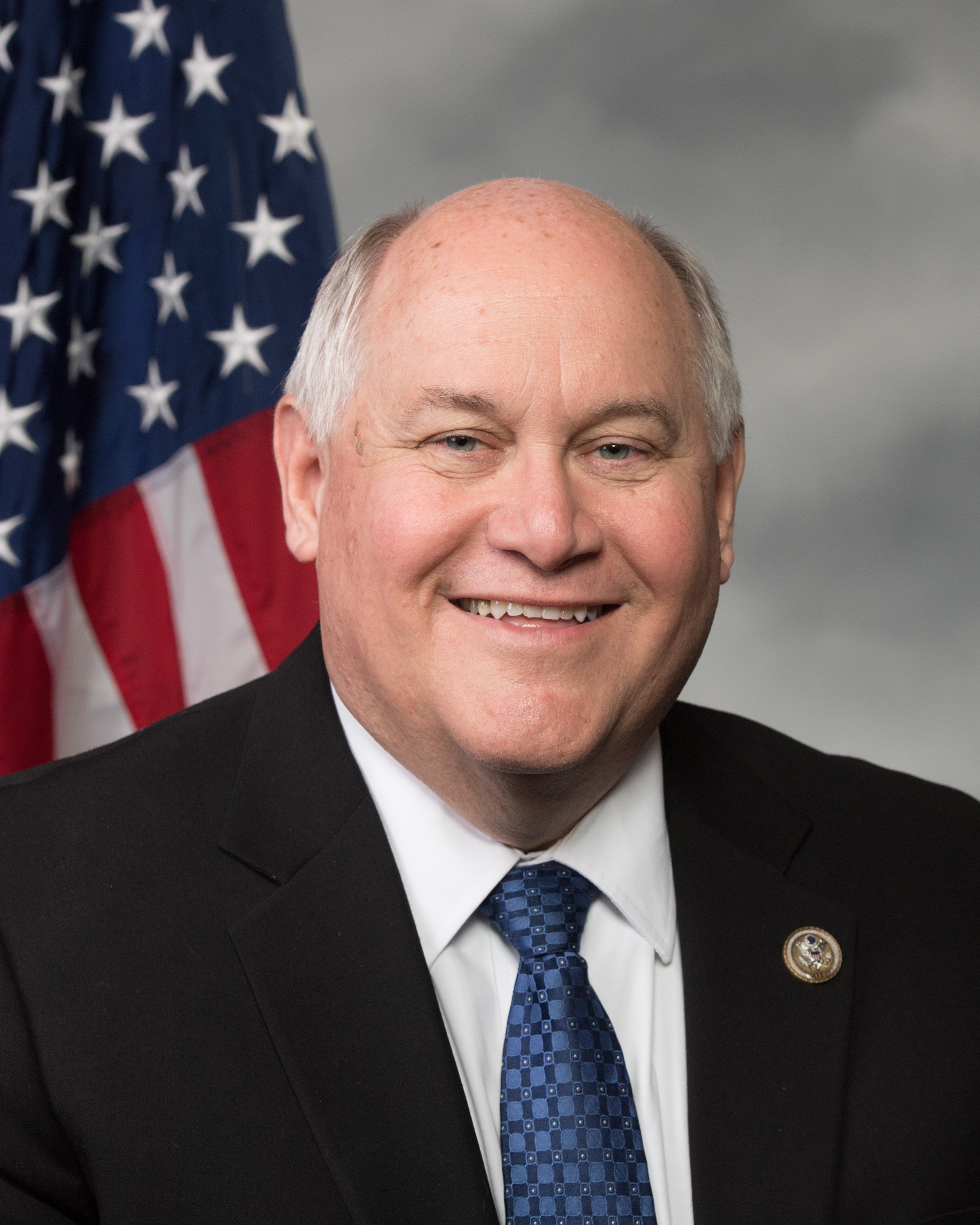 Ron Estes — Republican U.S. Representative for Kansas's 4th Congressional District (official headshot)