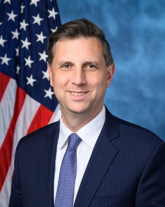 Seth Magaziner — Democratic U.S. Representative for Rhode Island's 2nd Congressional District (official headshot)
