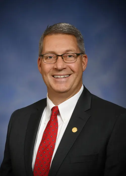 Tom Kunse — Republican State Representative for Michigan District 100 (official headshot) Tom Kunse — Republican State Representative for Michigan District 100 (official headshot)